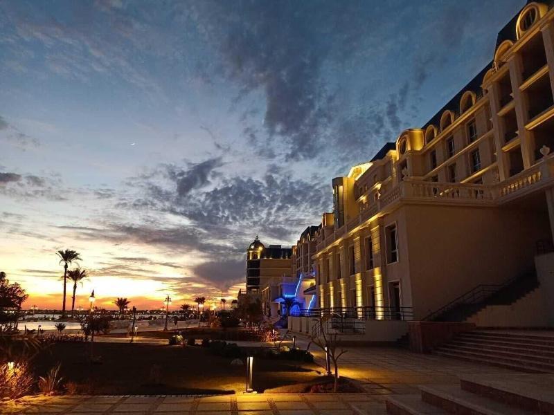 โทลิป อัลฟอร์ซาน ไอส์แลนด์ โฮเต็ล แอนด์ สปา Hotel อิสไมเลีย ภายนอก รูปภาพ The Grand Hotel