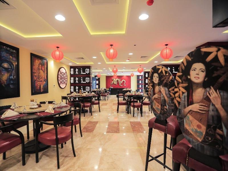 โทลิป อัลฟอร์ซาน ไอส์แลนด์ โฮเต็ล แอนด์ สปา Hotel อิสไมเลีย ภายนอก รูปภาพ Interior of a restaurant in Cairo
